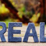 Immagine che illustra errori comuni nel testamento olografo che possono annullarne la validità legale.